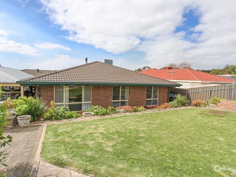 24 Tusmore Drive, Onkaparinga Hills SA 5163