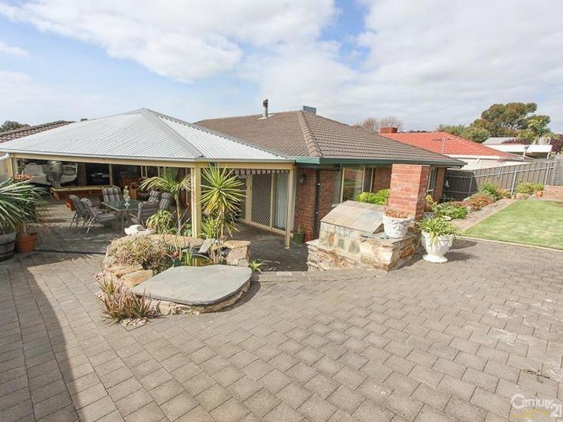 24 Tusmore Drive, Onkaparinga Hills SA 5163