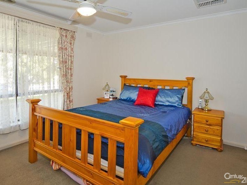 53  Conington Crescent, Morphett Vale SA 5162