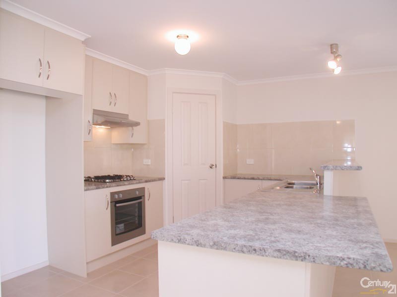 8 South Pacific Drive, Seaford Meadows SA 5169