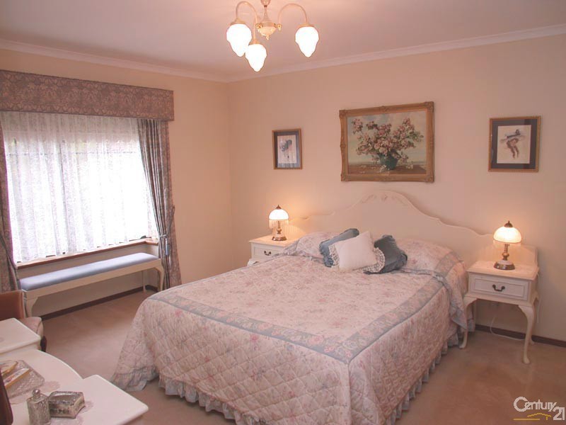 6 Grand Boulevard, Seaford Rise SA 5169