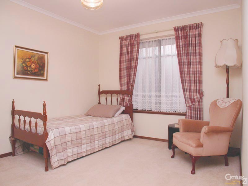 6 Grand Boulevard, Seaford Rise SA 5169