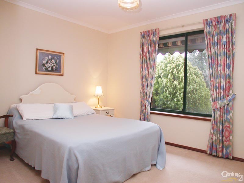 6 Grand Boulevard, Seaford Rise SA 5169