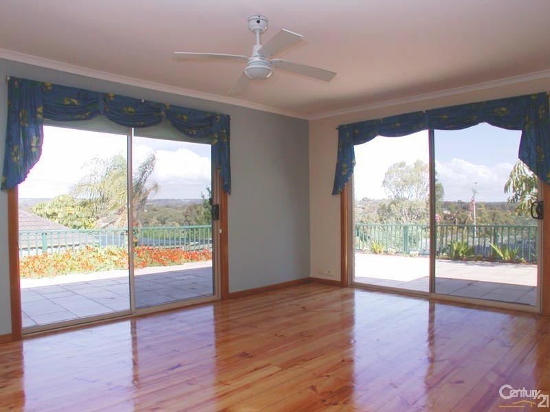 4 Reserve Parade, Morphett Vale SA 5162