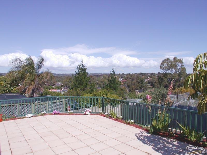 4 Reserve Parade, Morphett Vale SA 5162