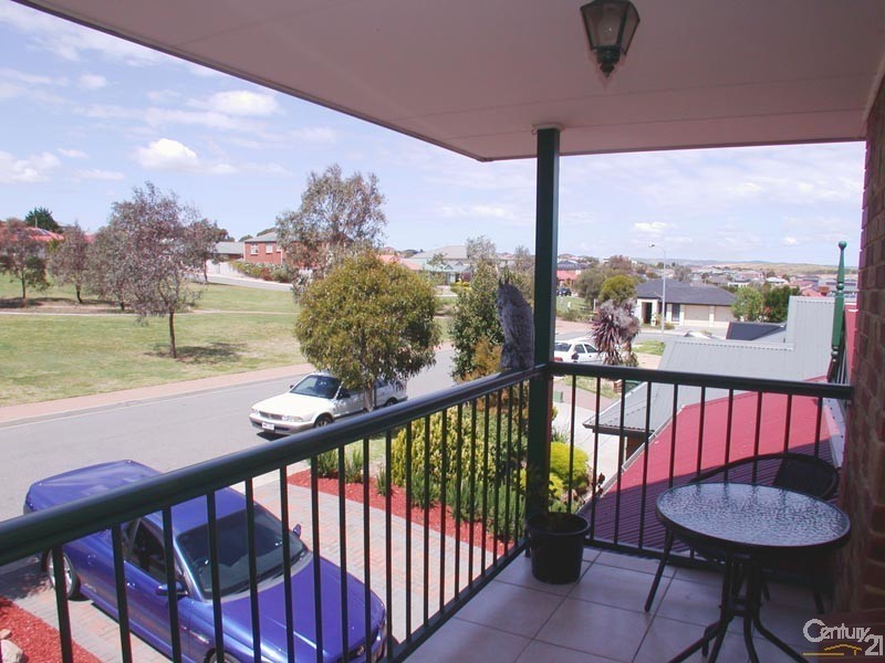 9 Harbour Drive, Seaford Rise SA 5169