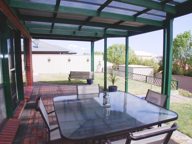 9 Harbour Drive, Seaford Rise SA 5169