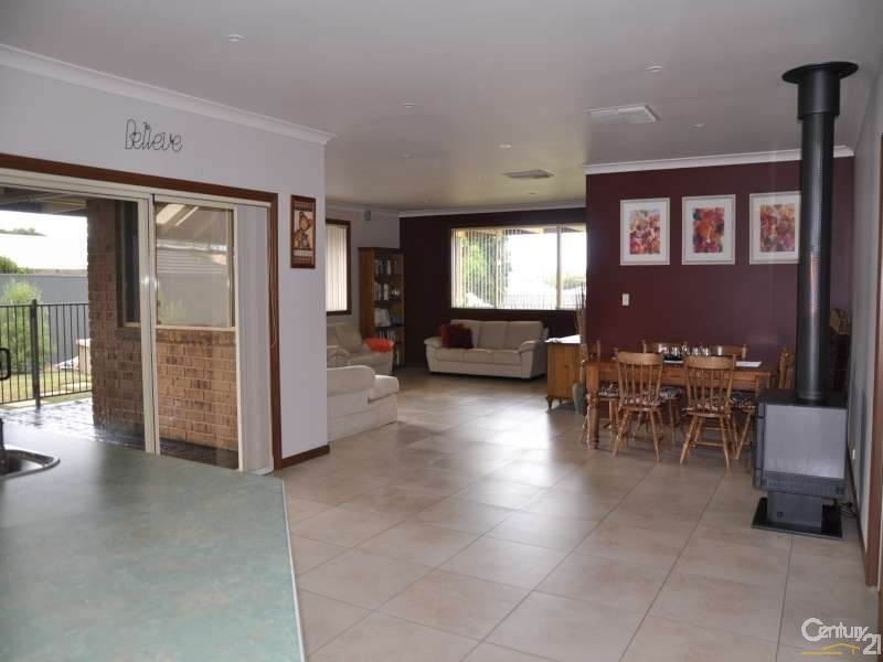 7 Dom Street, Mclaren Flat SA 5171