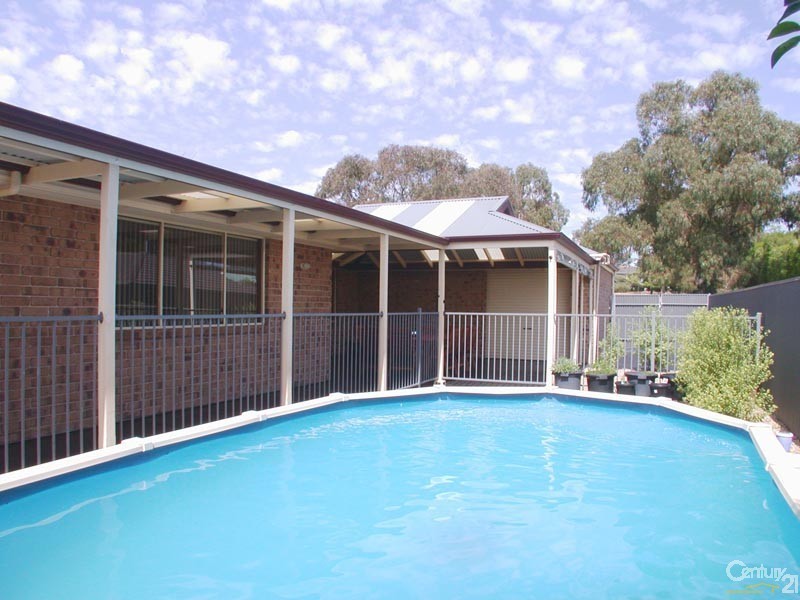 7 Dom Street, Mclaren Flat SA 5171