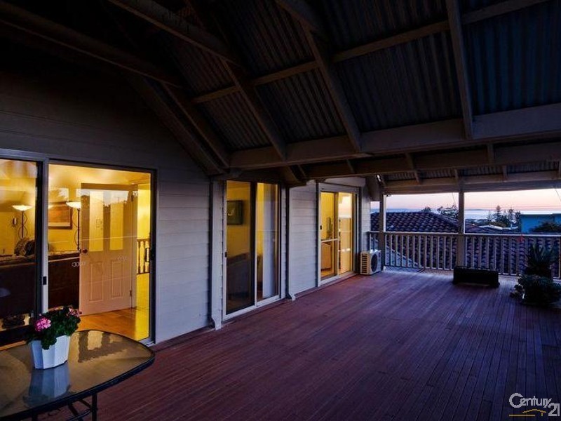 27 Griffiths Drive, Moana SA 5169