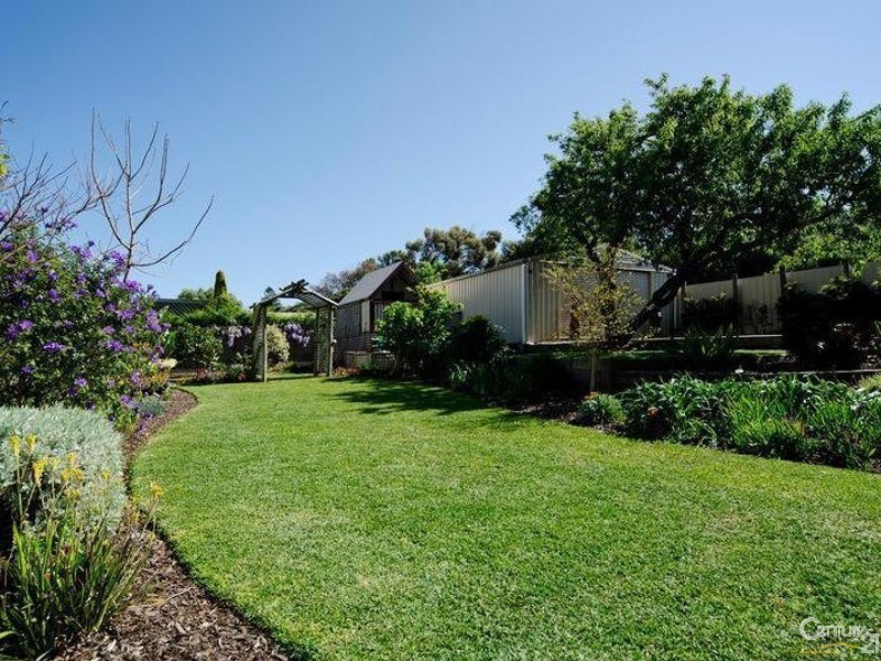 27 Griffiths Drive, Moana SA 5169