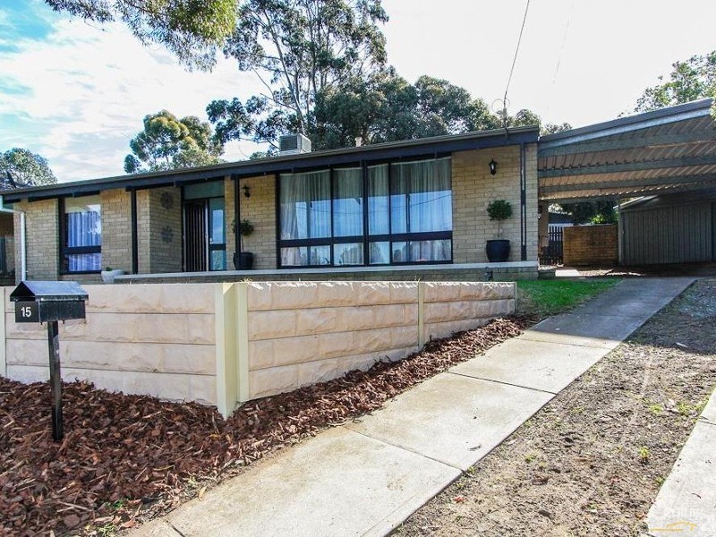 15 Richard Avenue, Hackham SA 5163