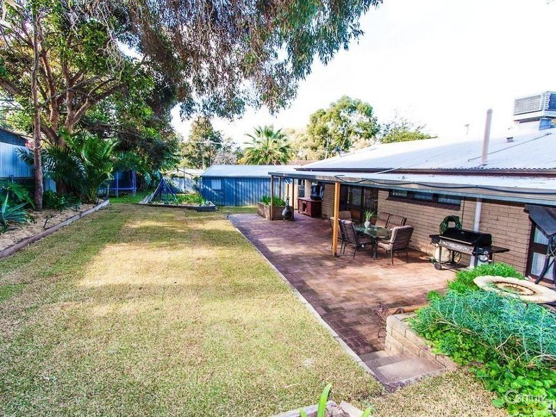 15 Richard Avenue, Hackham SA 5163