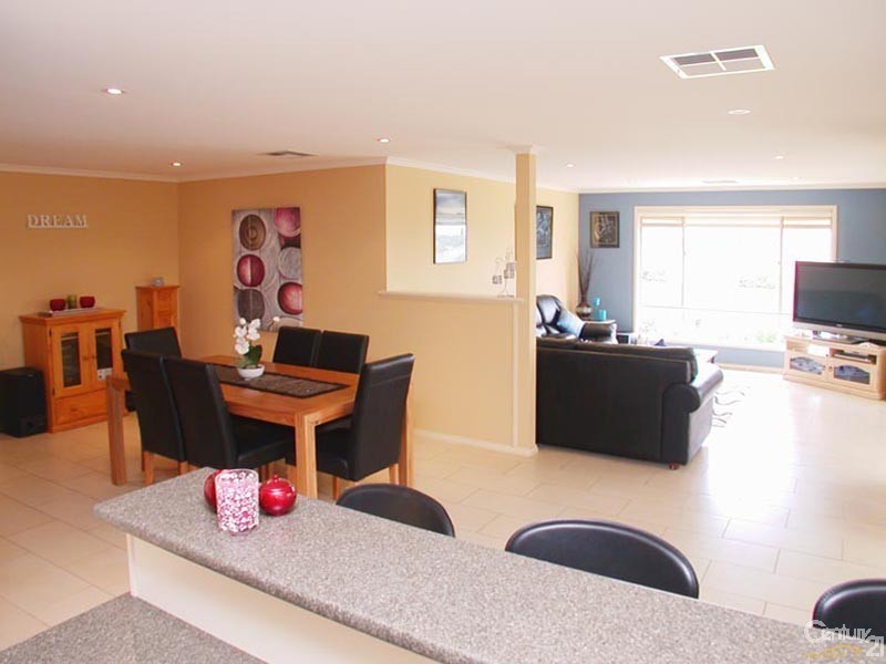66 Grand Boulevard, Seaford Rise SA 5169