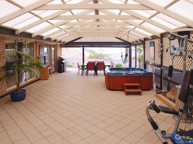 66 Grand Boulevard, Seaford Rise SA 5169