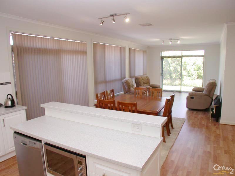 32 Lighthouse Terrace, Seaford Meadows SA 5169