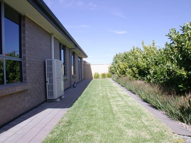 32 Lighthouse Terrace, Seaford Meadows SA 5169