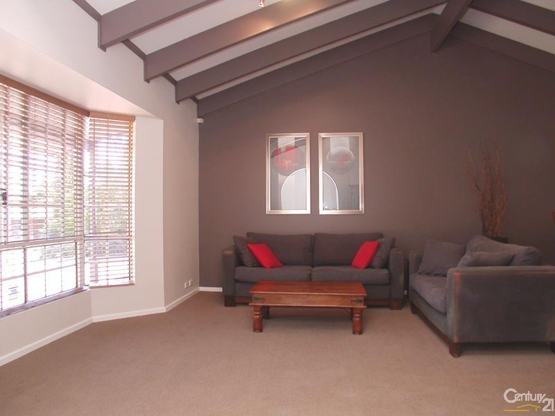 6 St Martins Court, Woodcroft SA 5162