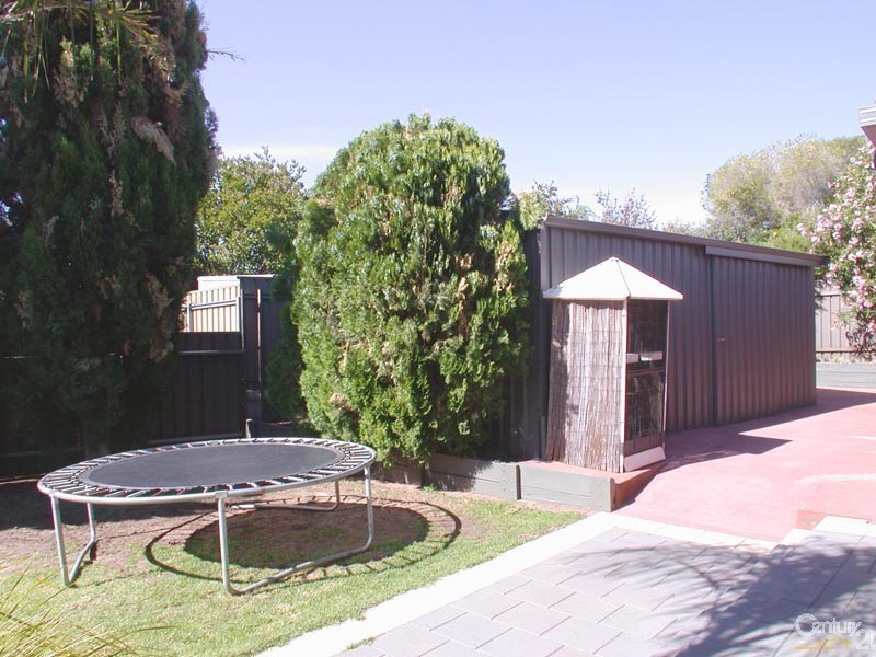 6 St Martins Court, Woodcroft SA 5162