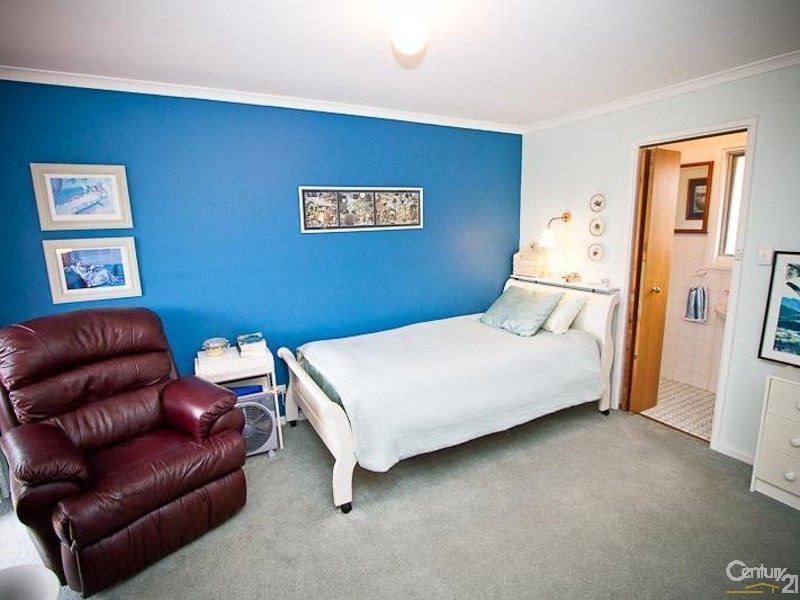 21 Buenavista Crescent, Hackham West SA 5163