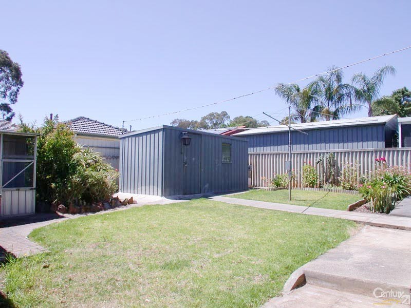 13 Tripoli Road, Happy Valley SA 5159