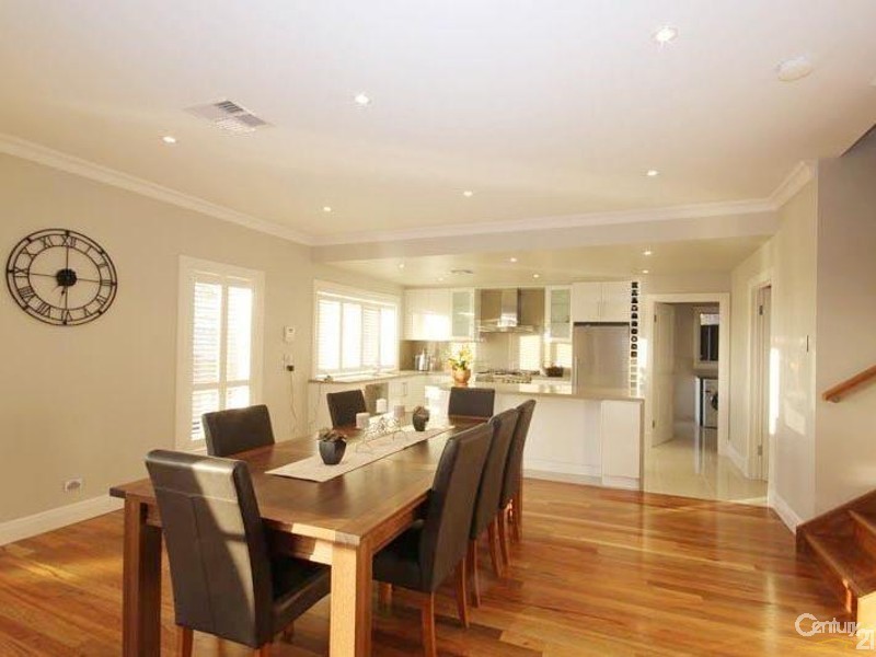 5 Connemara Way, Woodcroft SA 5162