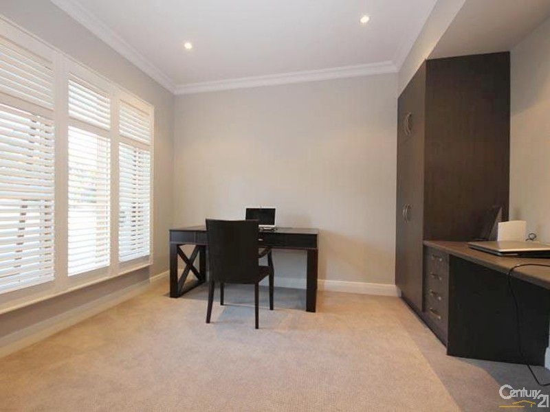 5 Connemara Way, Woodcroft SA 5162