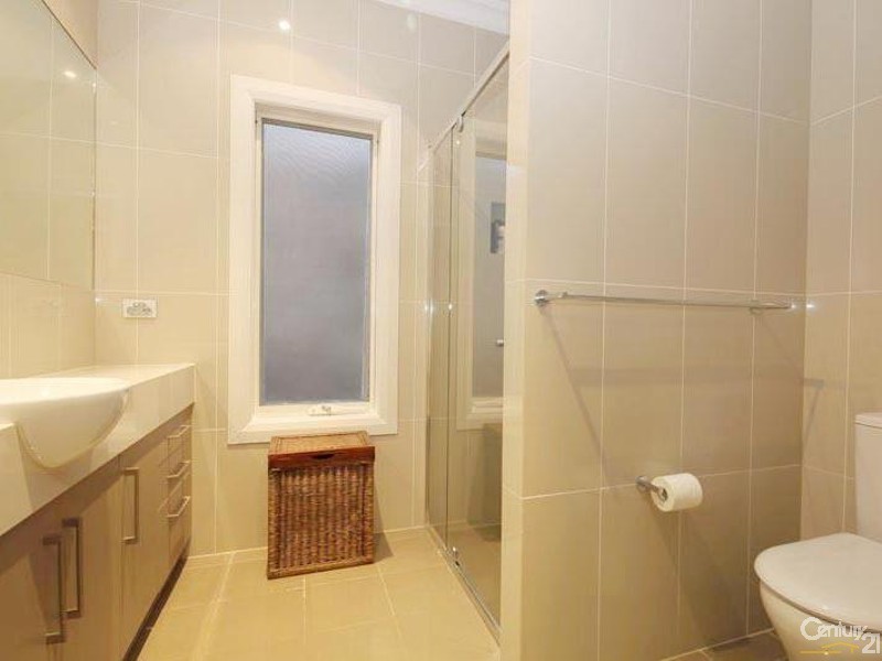 5 Connemara Way, Woodcroft SA 5162