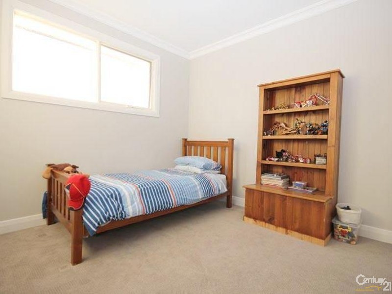 5 Connemara Way, Woodcroft SA 5162