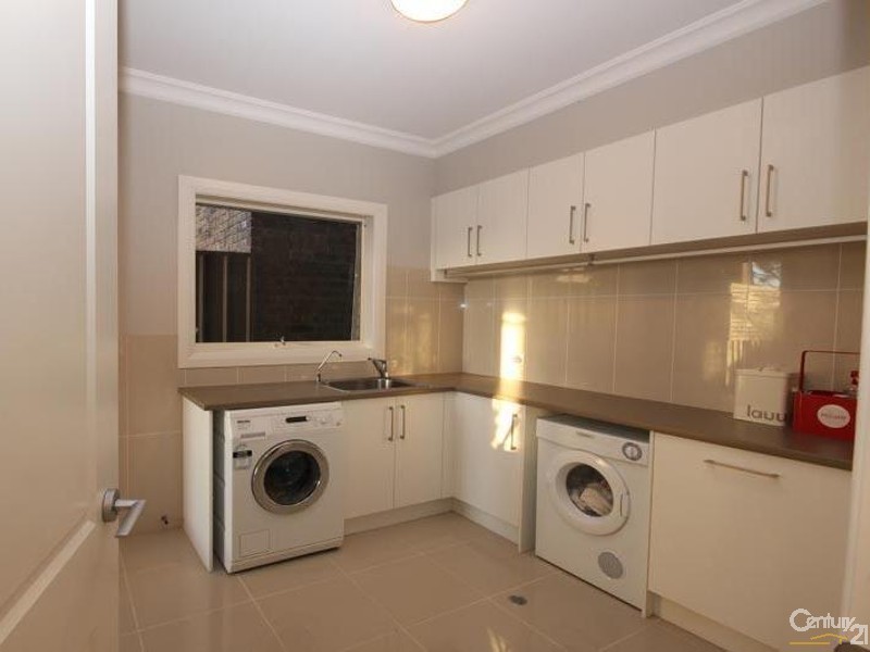 5 Connemara Way, Woodcroft SA 5162