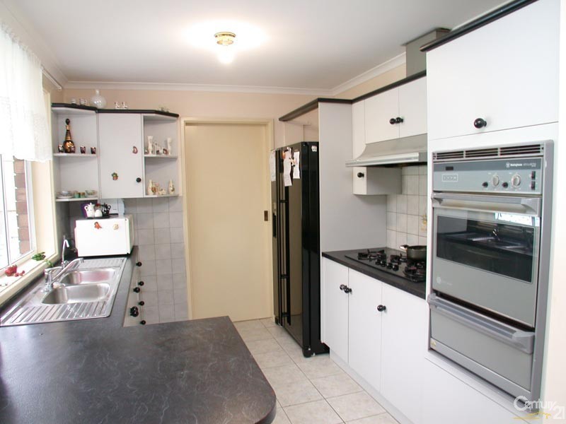11 Jagger Crescent, Woodcroft SA 5162