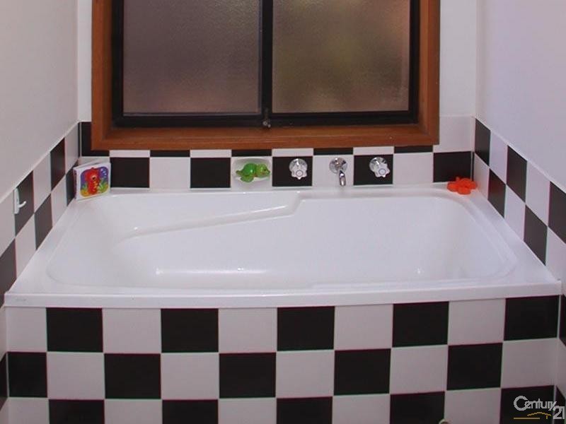 26 Baltimore Avenue, Morphett Vale SA 5162