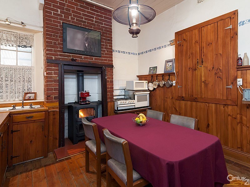 16 Murray Street, Strathalbyn SA 5255