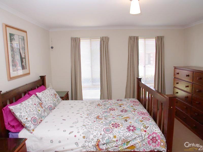 16 Stern Road, Seaford Meadows SA 5169