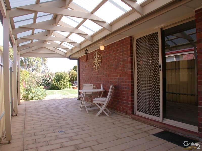 16 Stern Road, Seaford Meadows SA 5169