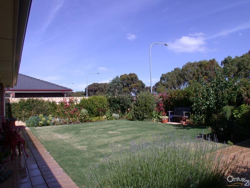 16 Stern Road, Seaford Meadows SA 5169
