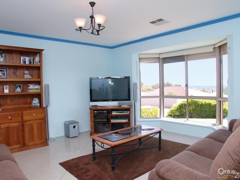 25 Hazeltine Drive, Seaford Rise SA 5169