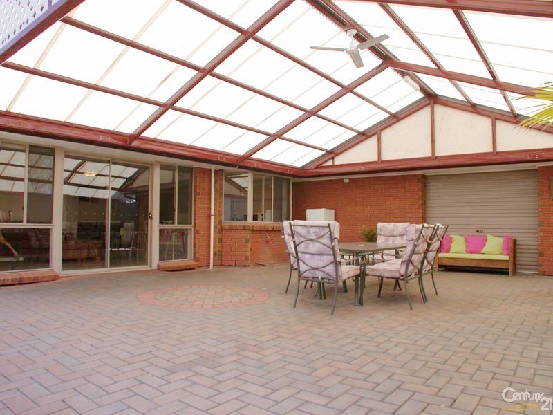 25 Hazeltine Drive, Seaford Rise SA 5169