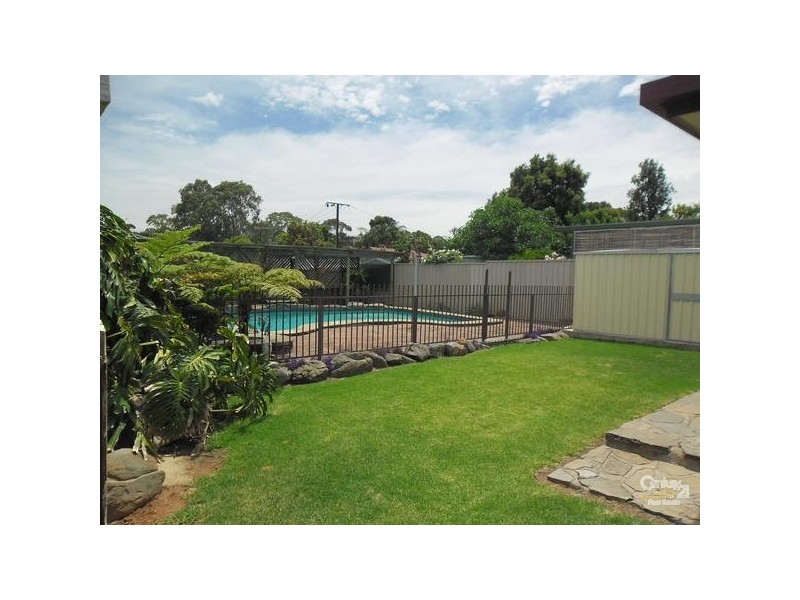 33 Kathleen Street, Morphett Vale SA 5162