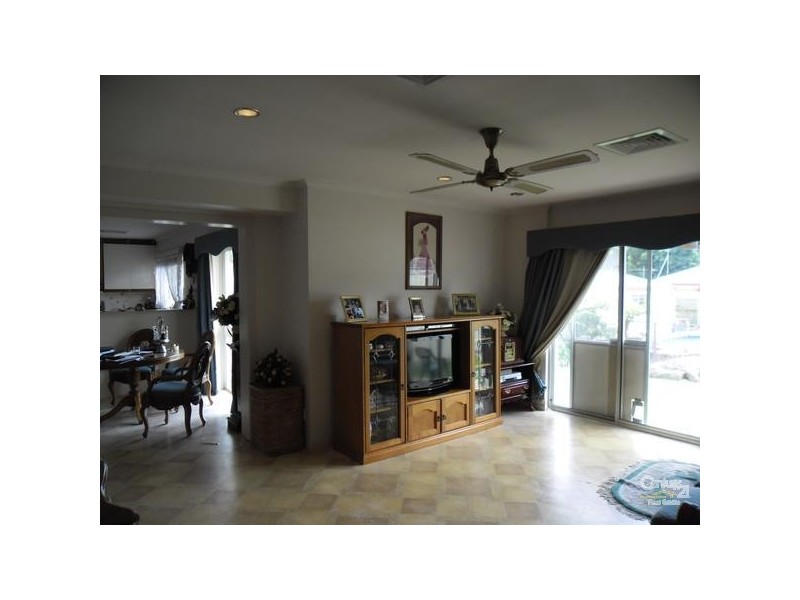 33 Kathleen Street, Morphett Vale SA 5162