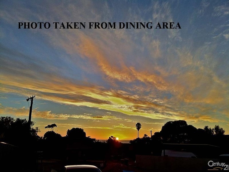 17 Seabreeze Crescent, Maslin Beach SA 5170