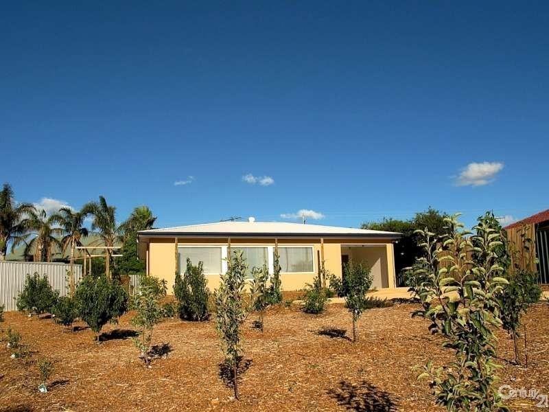 17 Seabreeze Crescent, Maslin Beach SA 5170