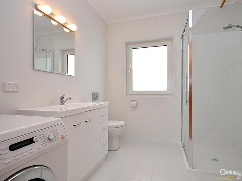 17 Seabreeze Crescent, Maslin Beach SA 5170