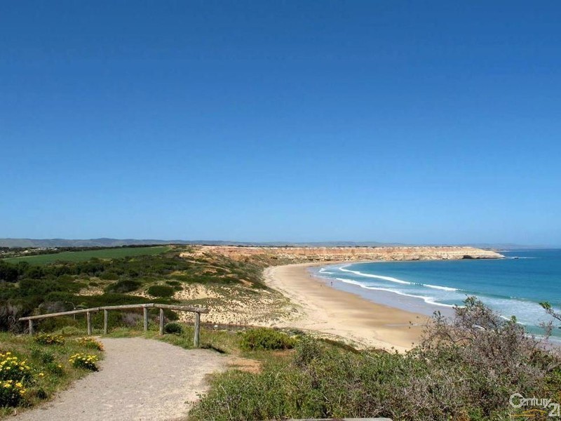 17 Seabreeze Crescent, Maslin Beach SA 5170