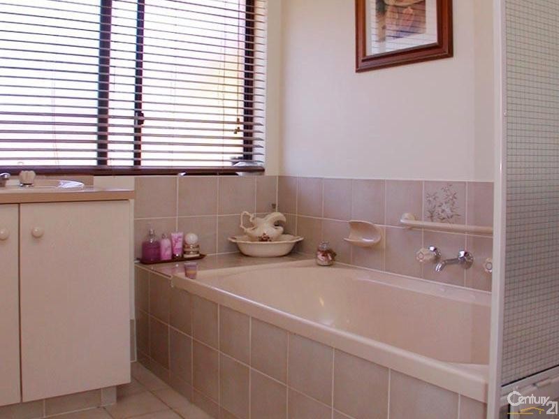 248 Pimpala Road, Woodcroft SA 5162