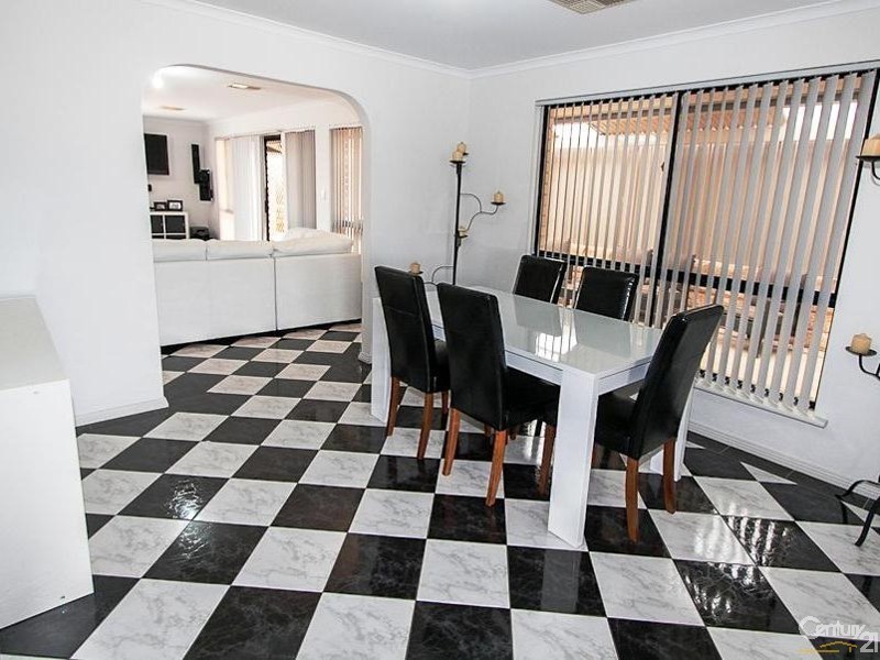 10 Henley Circuit, Seaford Rise SA 5169