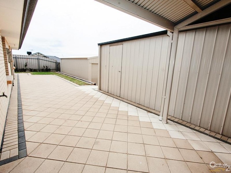 10 Henley Circuit, Seaford Rise SA 5169