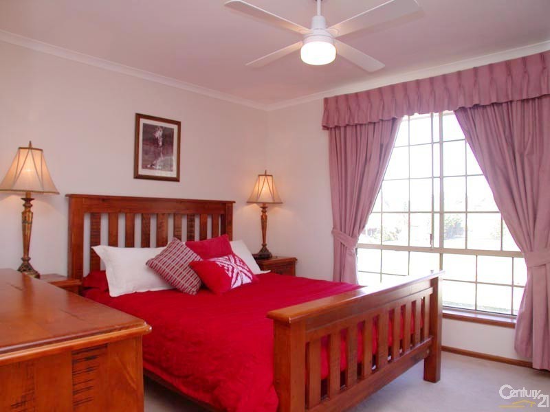 1 Wyman Way, Woodcroft SA 5162