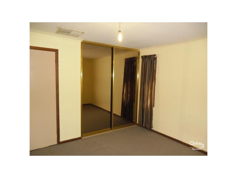 5 Oswin Court, Morphett Vale SA 5162