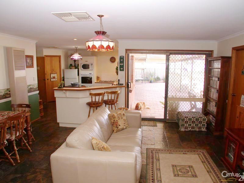 15 Peony Court, Morphett Vale SA 5162